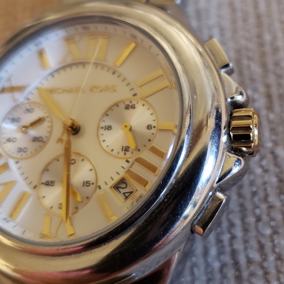 Michael Kors Camille Chronograph Watch - Picture 9 of 13